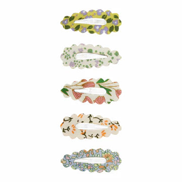 Spring scalloped clic clacs