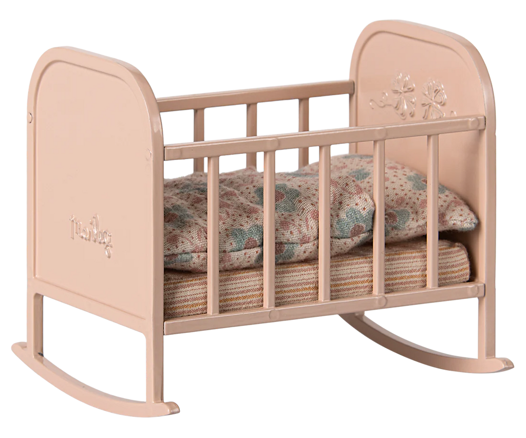 Maileg baby cradle  image 0