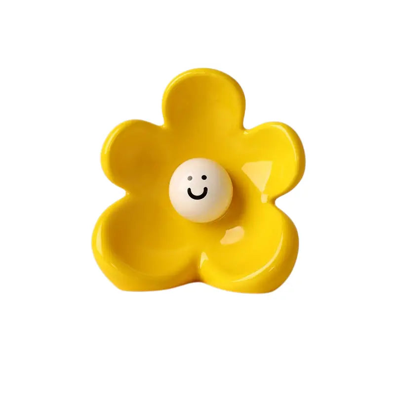 Minimalist smiley flower vase - yellow