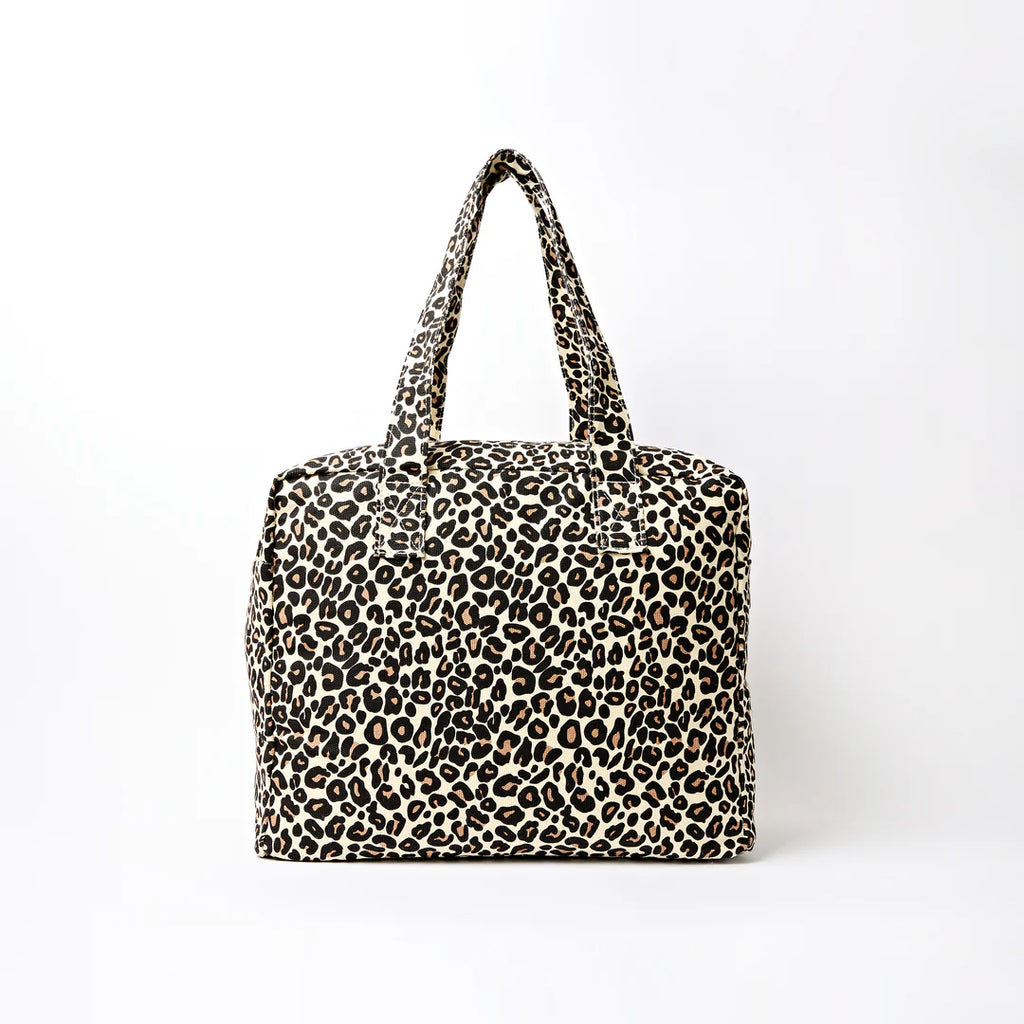 Sloane shoulder bag in savannah leopard