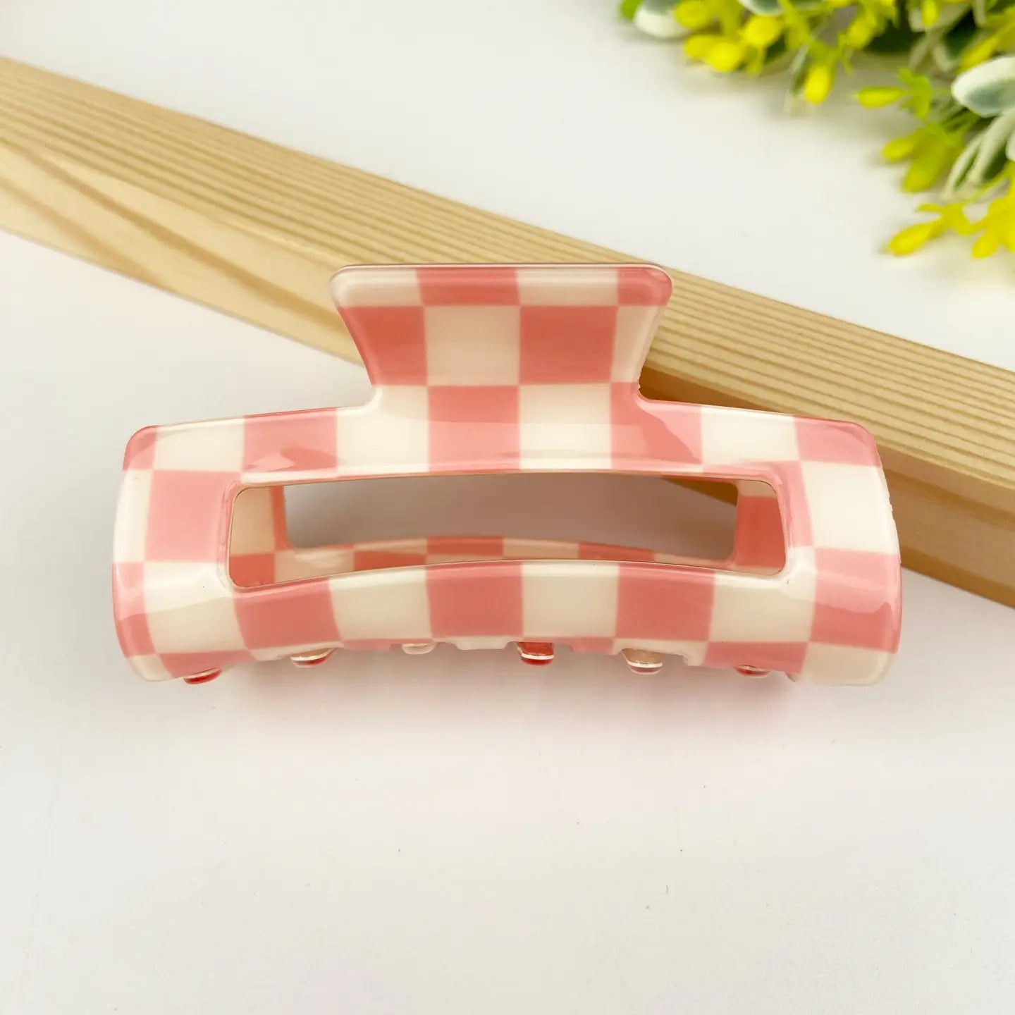 Checkboard retro hair claw clip - pink and white