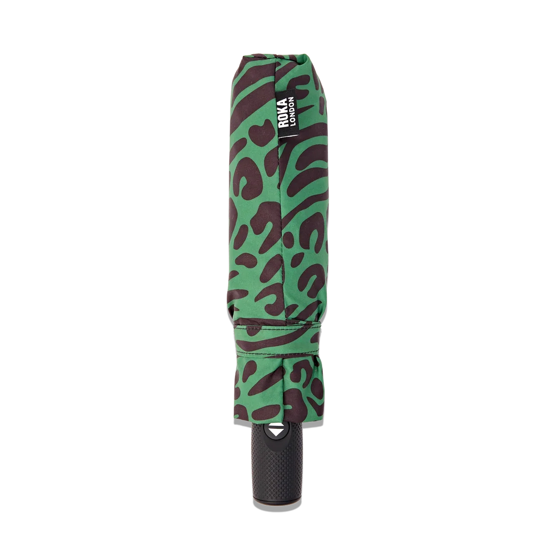 Waterloo umbrella in mixed animal artichoke