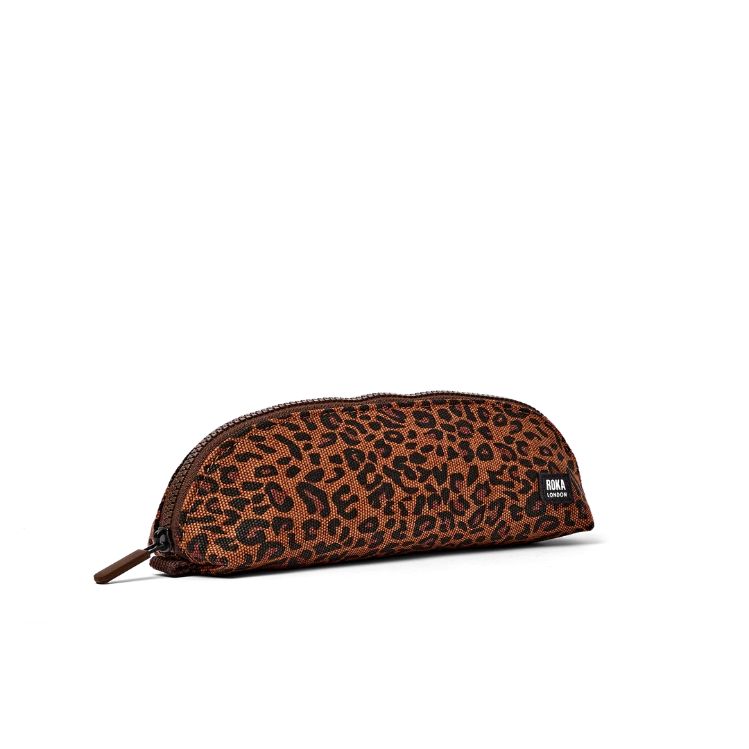 Tate pencil case in leopard mini