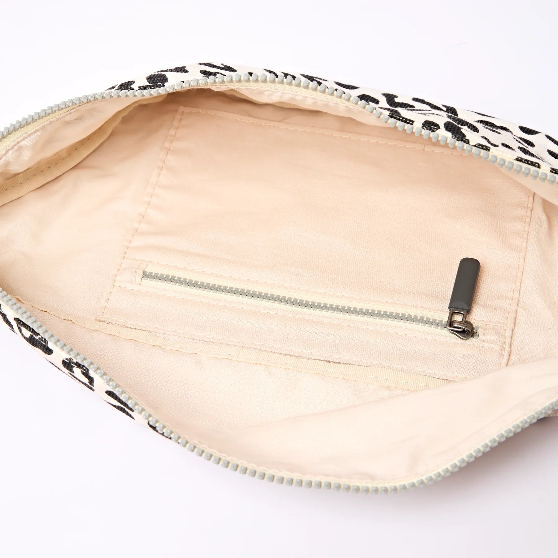 Mill hill crossbody bag in summer leopard