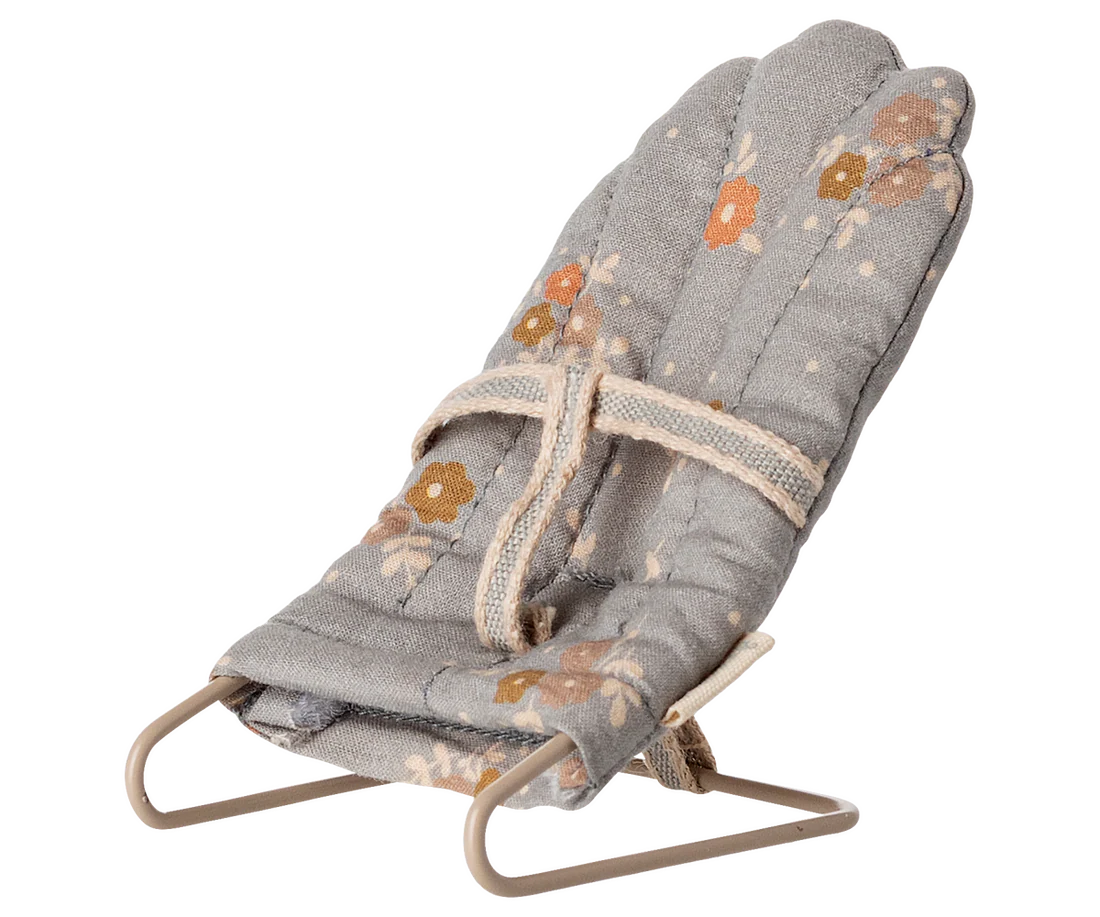 Babysitter - blue  image 0