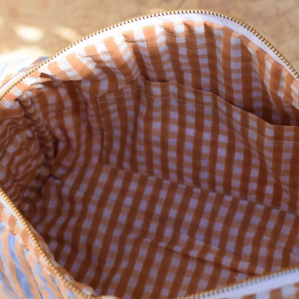Yonder wash bag - Candy  image 1