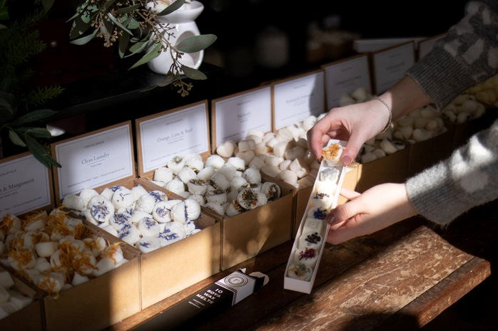 10 wax melts tube image 2